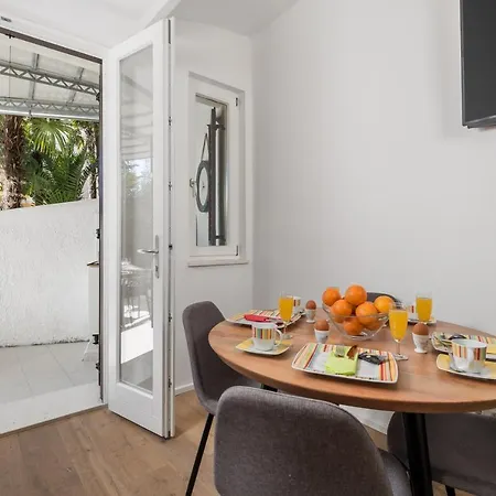 Apartment Rhea Opatija