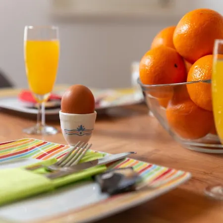 Rhea דירה אופטיה